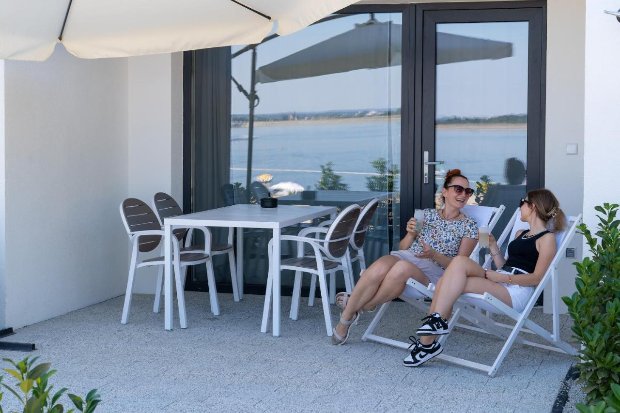 Ow Mewa Domki Apartamenty Nad Jeziorem Ныса Экстерьер фото